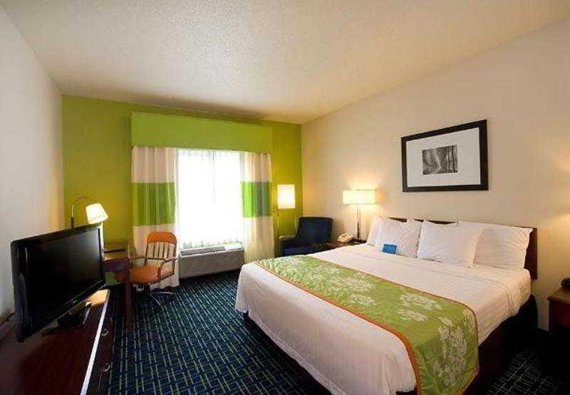 Fairfield Inn & Suites Traverse City Rum bild