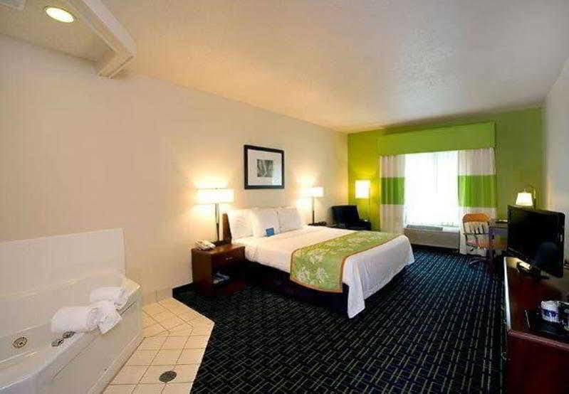 Fairfield Inn & Suites Traverse City Exteriör bild